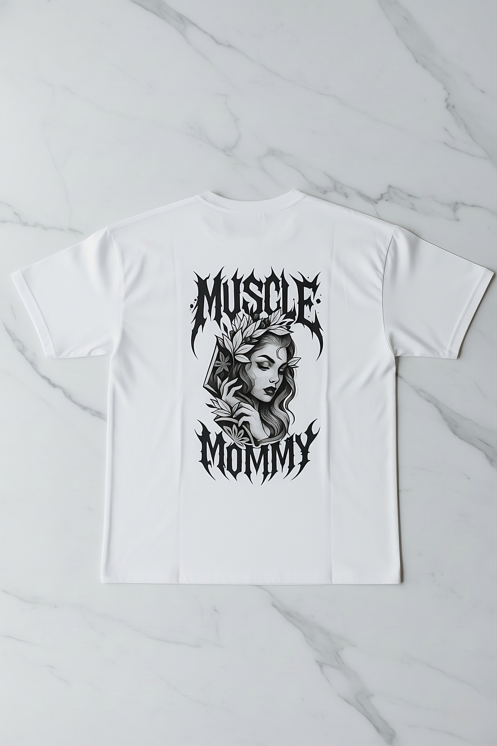 MUSCLE MOMMY